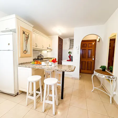 2 Bedroom With Garage In Playa Paraiso