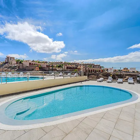 Daire 2 Bedroom With Garage In Playa Paraiso