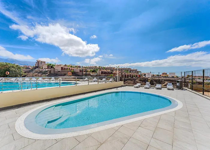 Daire 2 Bedroom With Garage In Playa Paraiso